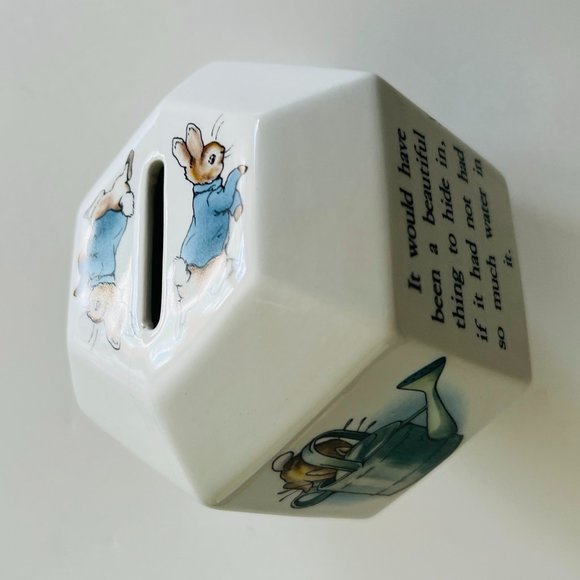 WEDGWOOD "Peter Rabbit"  Ceramic Hexagon Bank - Picture 1 of 9